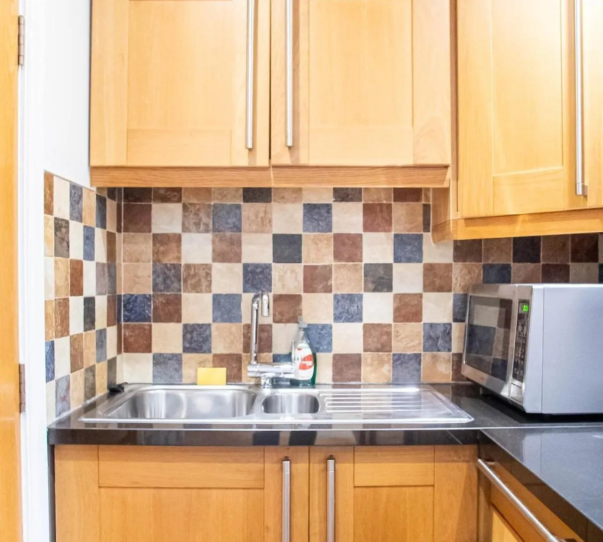 Exclusive 3-Bedroom Villa In Sheffield